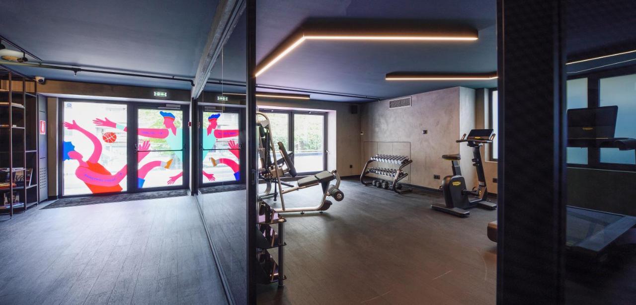 Onoma Hotel Tessalónica Exterior foto The gym at The Collective Old Oak