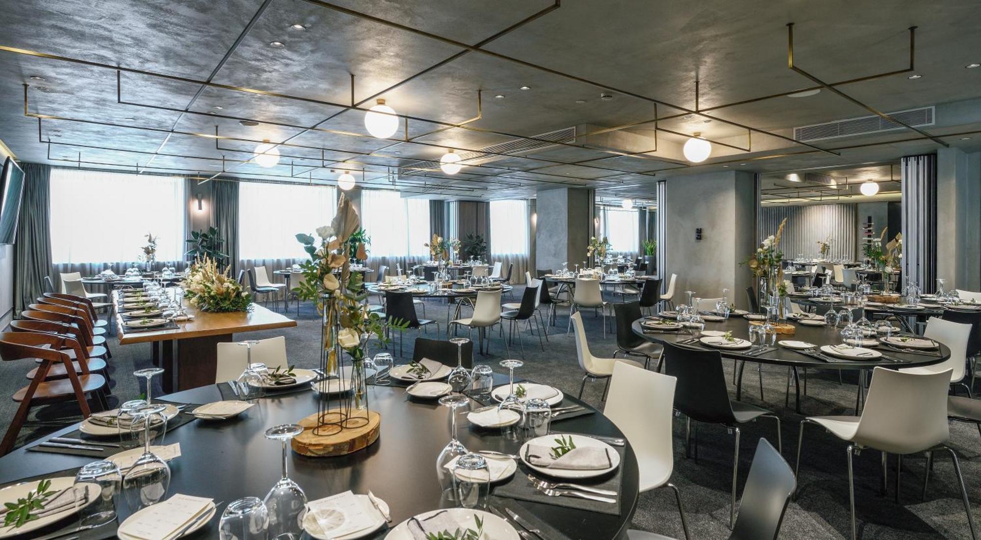 Onoma Hotel Tessalónica Exterior foto The dining room at the 2018 edition of the World Economic Forum